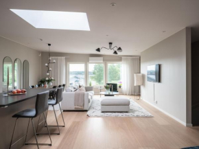 Luxury Modern Home near Gothenburg & 3 min t Beach, Billdal